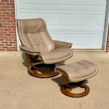 Ekornes Stressless Orion Brown Leather Armchair and Ottoman Large 