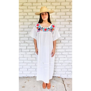 Hand Embroidered Dress // vintage sun Mexican hand embroidered floral 70s boho hippie cotton hippy off white mini Oaxacan midi // O/S 