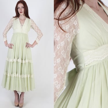 Mint Gunne Sax Maxi Dress / Vintage 70s White Lace Up Corset / Prairie Wedding Renaissance Fair Outfit / See Through Sheer Lace Sleeves 