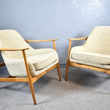 2 design armchairs in the style of IP Kofod Larsen Elizabeth series 50s mid-century lounge luxury couch 