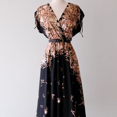 Soft 1970's Midnight Floral Dress/ Sz M/L