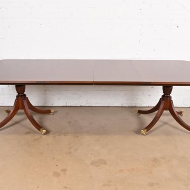 Baker Furniture Historic Charleston Georgian Banded Mahogany Double Pedestal Extension Dining Table, Newly Refinished