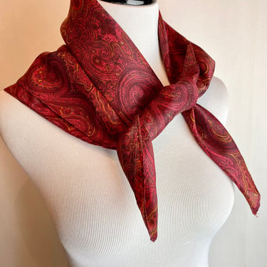 Vtg 70’s paisley scarf dark reds golden tone 27” square hair band neck tie scarf hand rolled 