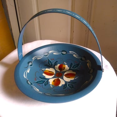 VINTAGE Blue Turned Wood Bowl, Handpainted Rosmaling Basket, Home Decor 