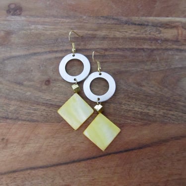 Yellow mother of pearl shell earrings 