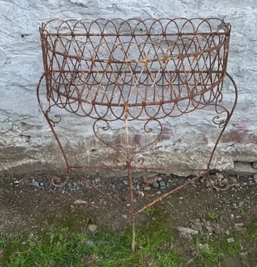 Metal Plant Stand