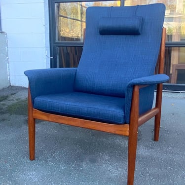 Tall Back Grand Danois Teak Lounge Chair by Grete Jalk in Jean Blue Tweed