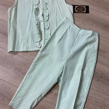 1960s pant set, pedal pushers, mint green pinstripe, vintage 2 piece set, sleeveless blouse, capris, size xx-small, mad men, mrs maisel 