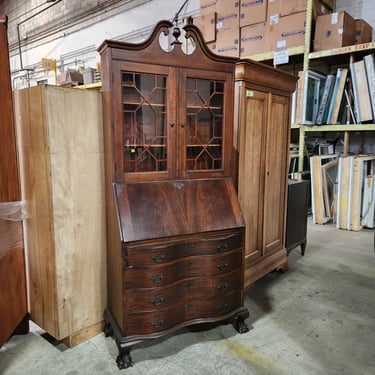 Federal Style Secretary Desk with Hutch