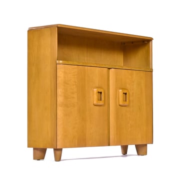 Restored Heywood Wakefield Wheat Finish M326 Cabinet Bookcase 