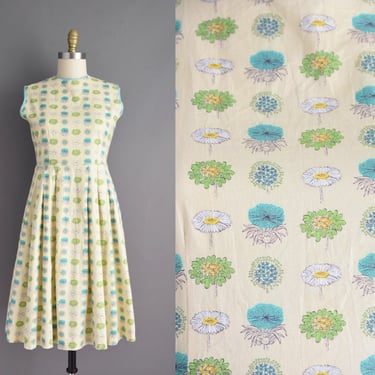 1950s dress | Daisy Floral Print Pleated Full Skirt Cotton Dress | Medium Large | 50s vintage dress 