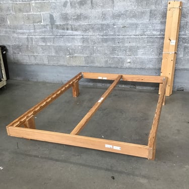 Minimalist Platform Bed Frame (Seattle)