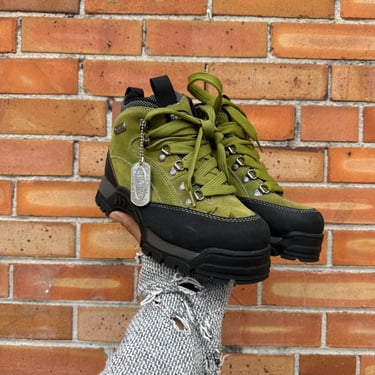 vintage y2k green brat leather hiking boots / w7 