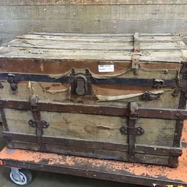 Ol’ Steamer Trunk (Tacoma)