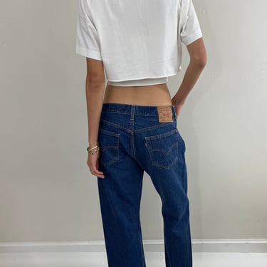 Vintage 80s Levi's 501 medium wash button fly iconic red tab LEVIS jeans made in USA size 32 x 25