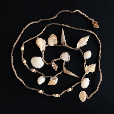 Rustic Long Necklace with Shell Fragments in Natural