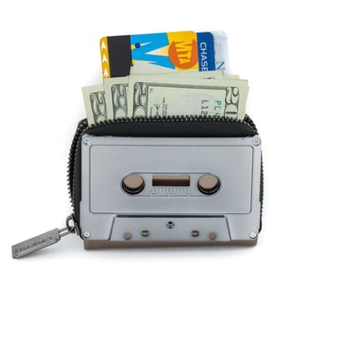 70263: Retro Cassette Wallet | Pewter Chrome