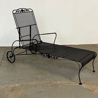 Woodard Style Outdoor Iron Chaise Lounge Chair 
