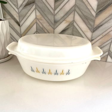 Anchor Hocking Fire King Casserole Dish, Gold Bue, Milk Glass, Atomic Star, Starburst, Candle Glow, 1 1/2 Quart Covered Bakeware, Ovenware 