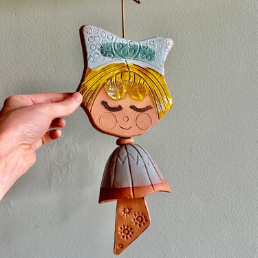 Vintage Pacific Stoneware wind chime / doll or girl wind bell for garden or patio / 1960s 1970s PNW pottery by Bennet Welsh 