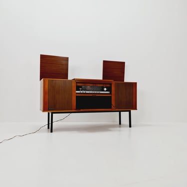 Mid Century Modern Scandinavian teak sidboard record player Dual 1210, radio by station selection 