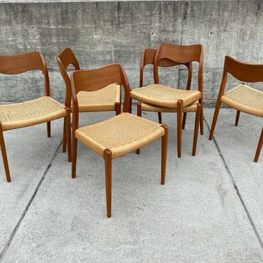 Møller Model 71 Dining Chairs in Rosewood and Paper Cord Seats 