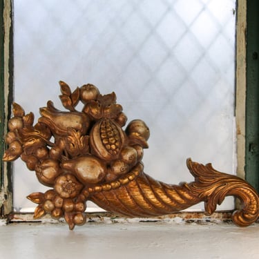 Syroco Gold Wall Fruit & Flower Plaques – Set of 2