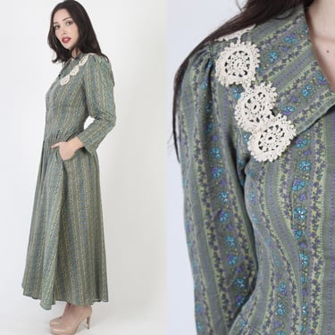 Vintage 70s Pilgrim Folk Dress With Pockets / Country Calico Floral Print / Mid Weight Green Cotton Homespun Maxi 