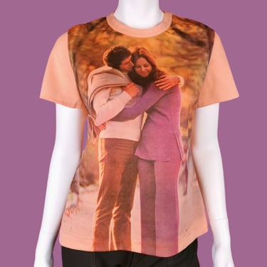 Vintage 70s graphic tshirt. PoLYeSter screenprint tee. Quintessential 1970s lovers groovy kitschy. (M/L) 