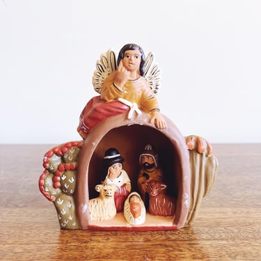 Vintage Peruvian Clay Christmas Nativity Scene 