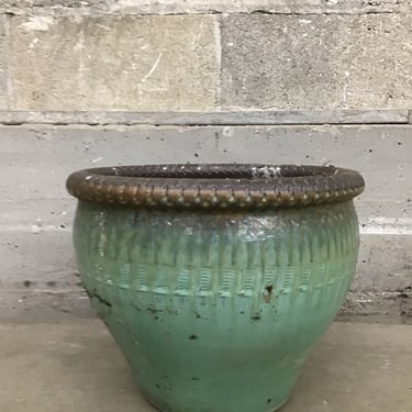 Melty Green Garden Planter (Seattle)