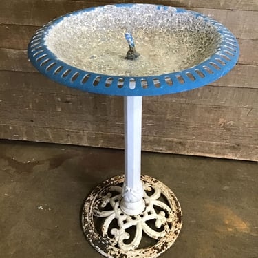 Cast Iron Bird Bath (Tacoma)