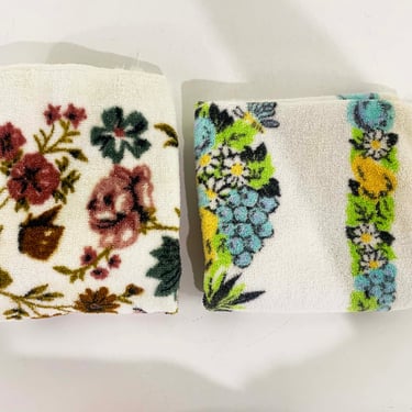 Vintage Set of 2 Mismatched Hand Towels Bath Towel Martex Floral 1960s 
