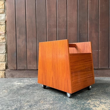 1960s Teak Vinyl Record LP Caddy or Magazine Rack Danish Norway Bruksbo 