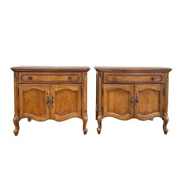 Set of 2 French Provincial Nightstands by Thomasville FREE SHIPPING - Vintage Carved Wood Louis XV Shabby Chic End Tables Pair 