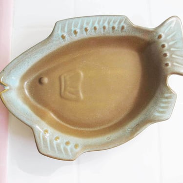 Mid Century Ceramic Fish Dish - 1960s Frankoma Style Fish Shaped Catchall Jewelry Keys Coin Holder Tray - Quirky Friend Gift 