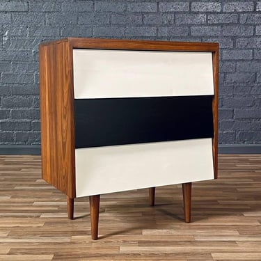 Mid-Century Californian Modern Two-Tone 3- Drawer Dresser by Woodland of CA, c.1960’s 