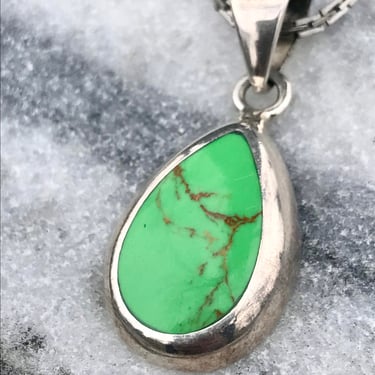 Sterling Teardrop Pendant 925 Mexico Silver Bright Green Stone Necklace Retro Jewelry 