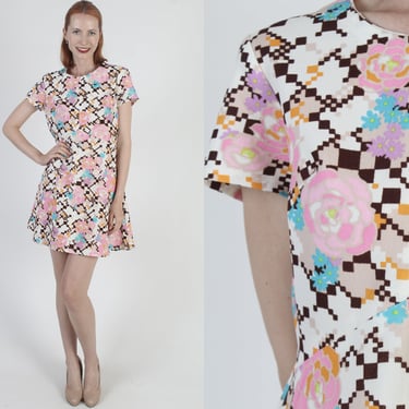 60s Psychedelic Micro Mini Dress Trippy Bright Neon Print Material Op Art Twiggy Summer Scooter Rose Frock 
