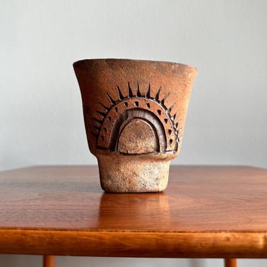 Vintage Terry Stone signed sunburst ceramic planter / rustic modernist plant pot by Arcosanti alum / Soleri-style succulent pot 