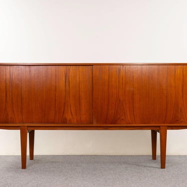 Teak Mid-Century Sideboard - (D1297) 