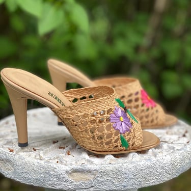 70s sz 7 raffia disco mules sandals high heels  / vintage 1970s does 50s straw Pollys style slip ons pumps shoes 