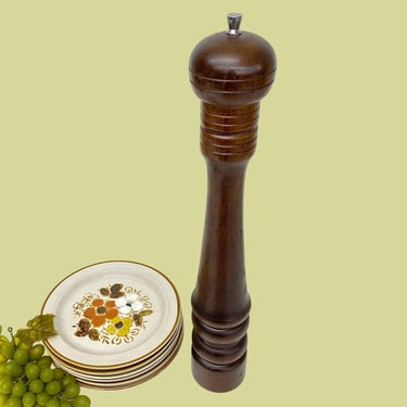 Vintage Mr. Dudley Pepper Mill 1960s Retro XL Size 17.5