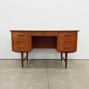 Vintage Danish Mid Century Modern Teak Desk 