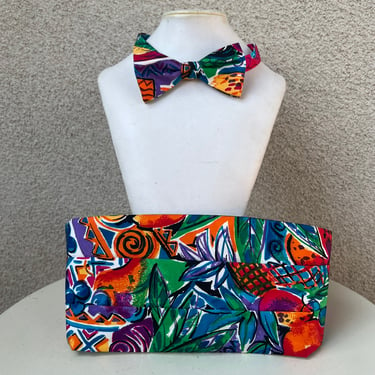 Vintage evening wear silk cummerbund bow tie set colorful print by Santana 