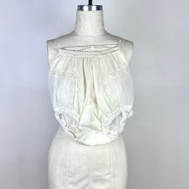 Vintage 50s White Panties Bloomers Pettipants / Vintage 1950s Lingerie / Nylon Lace Ruffle Bloomers / Pleating Pleats Small XS Go Go 