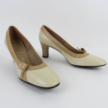 Vintage 1970s NOS heels, pumps, color block, leather, bone, tan, round toe, 6.5N 