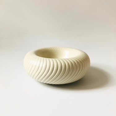 Ribbed Cream Ceramic Bowl by Fitz and Floyd 