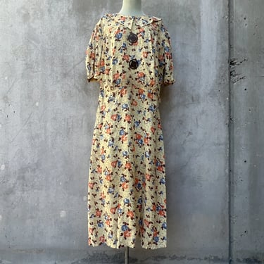 Vintage 1930s Yellow Rayon Marigold Print Dress Oversized Celluloid Buttons Ruch