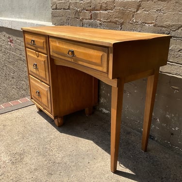 MCM Desk
